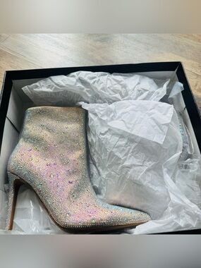 Rhinestone Crystal Pointed Toe Stiletto Ankle Boots 7.5 NWB Sparkly Glam